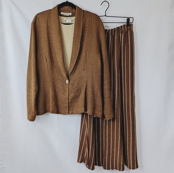 Cynthia Maxx Dresses & Skirts - Vintage Cynthia Maxx 3-piece set: Maxi skirt, short sleeve top & flax blazer